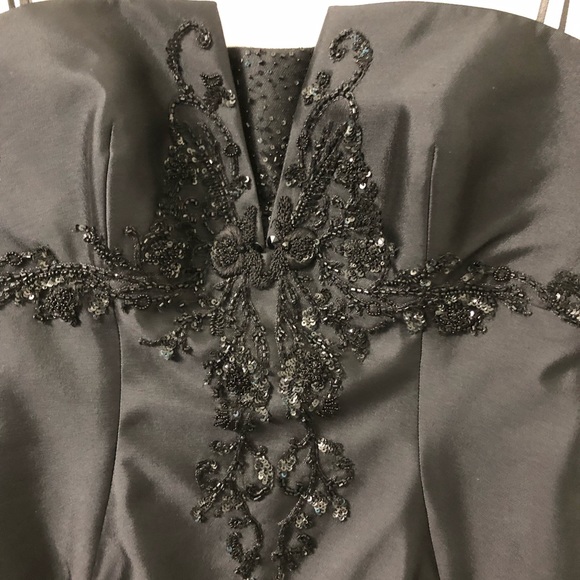 LIANCARLO Couture Black Strapless Gown - Picture 4 of 8